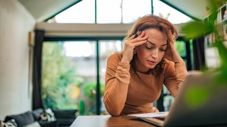 Healthy Living To Warning Signs And Ways to Manage Stress