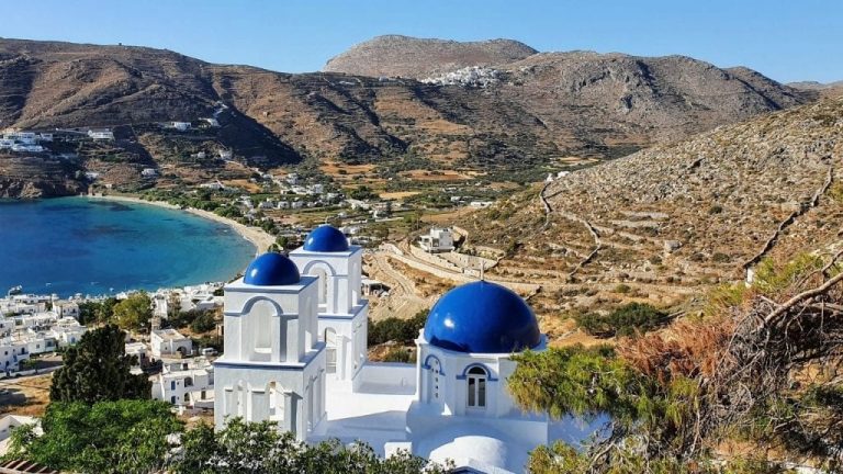 Why 25th Island of Greece is Popular?