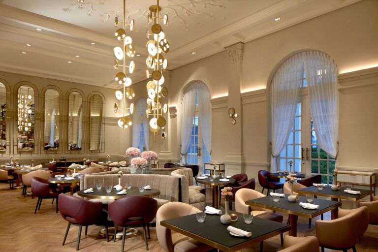 Why Does Your Restaurant Need an Online Reservation Widget?